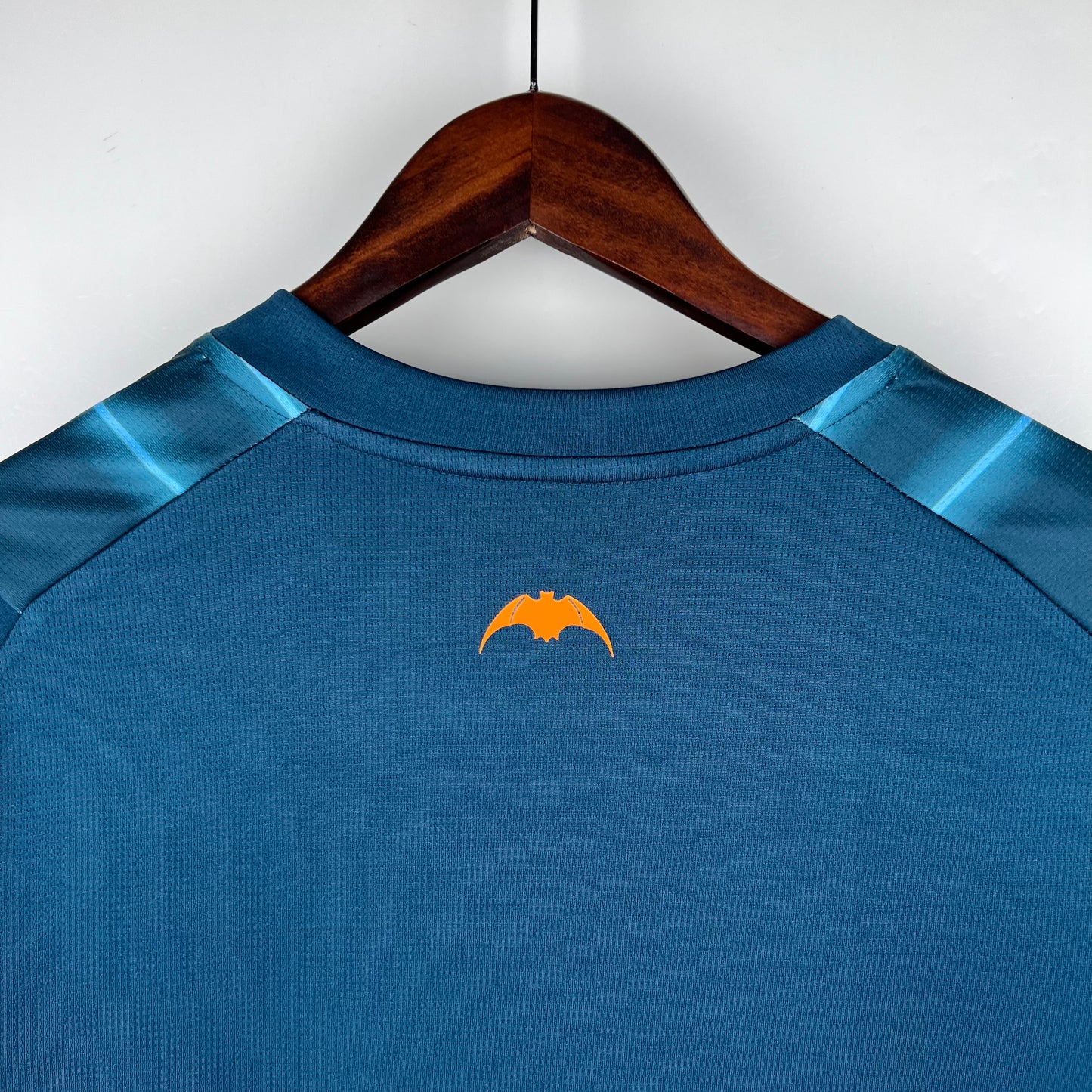 Camiseta Versión Fan Valencia Visita 23/24