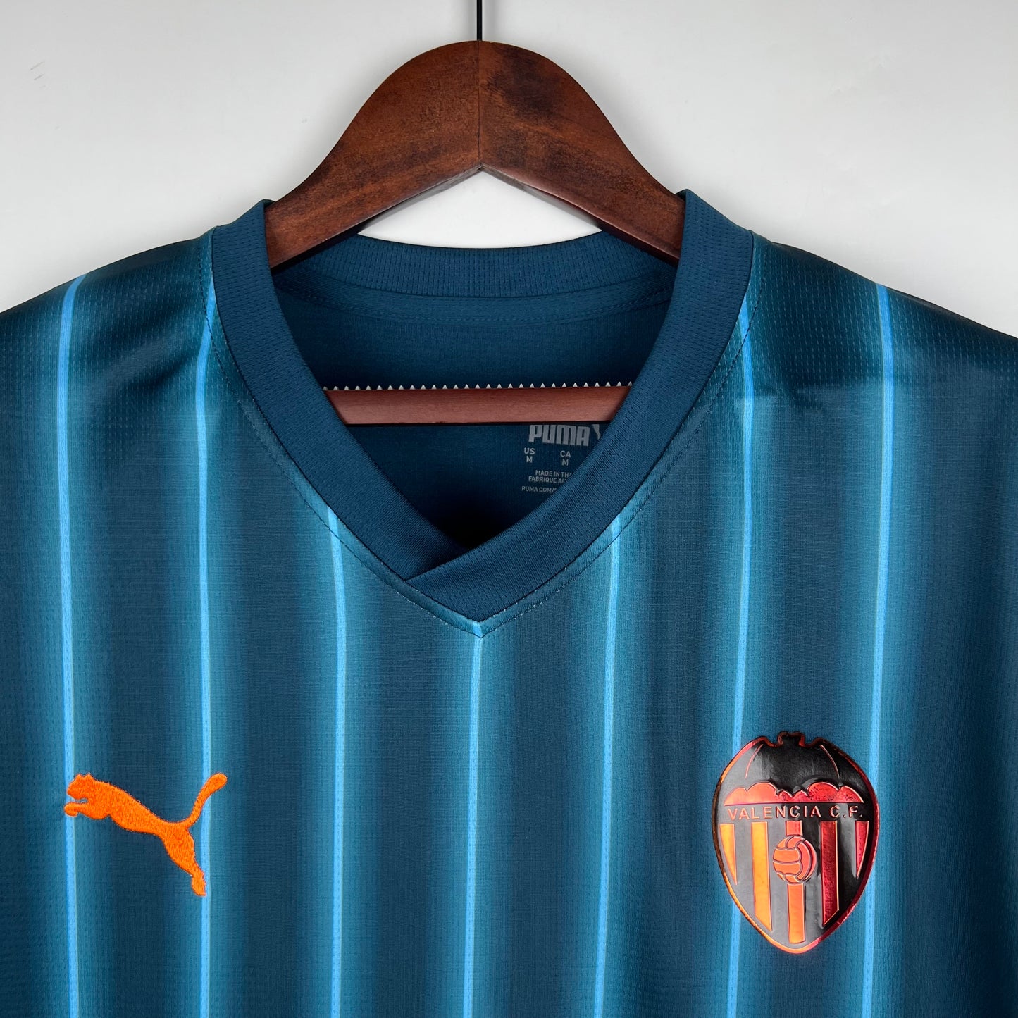 Camiseta Versión Fan Valencia Visita 23/24