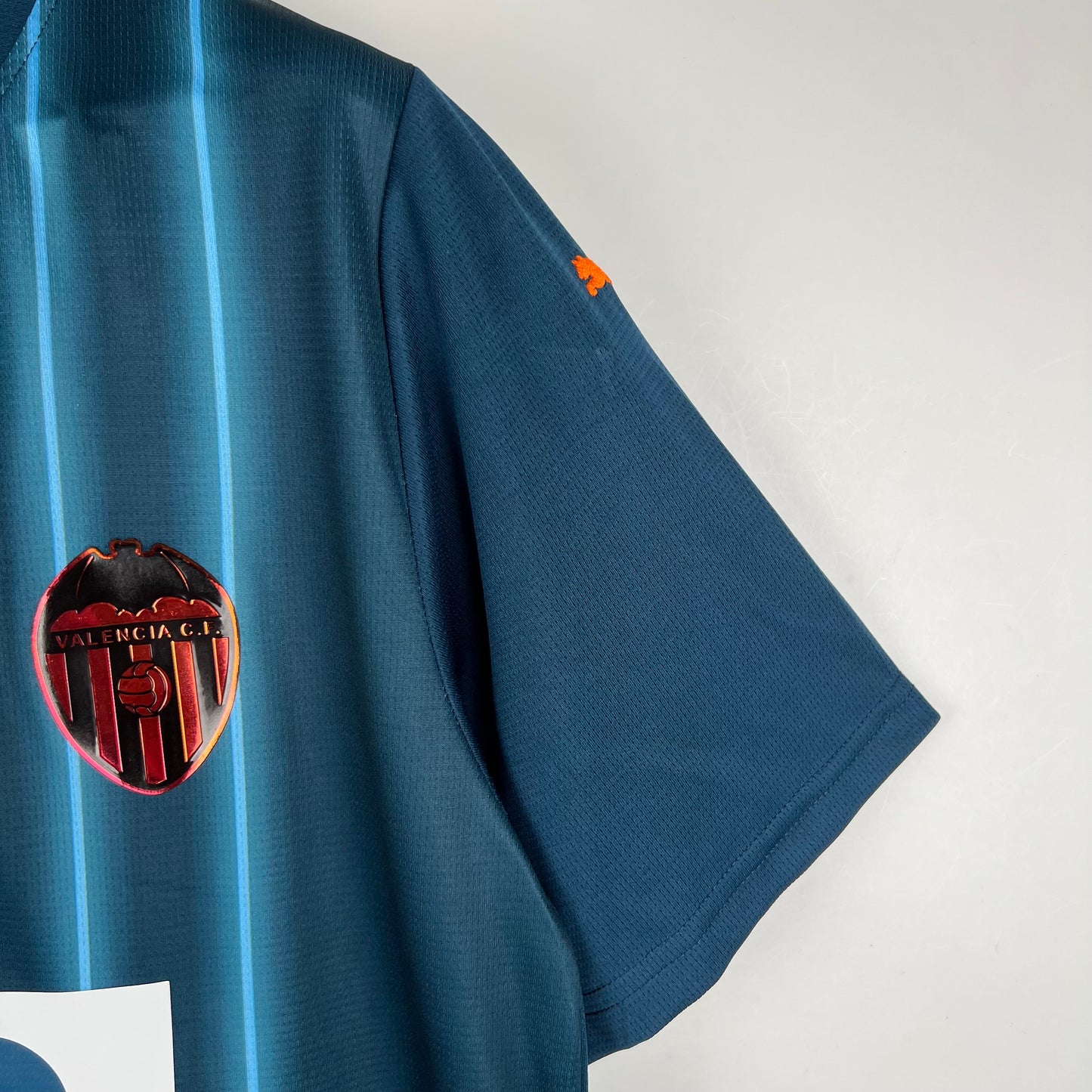 Camiseta Versión Fan Valencia Visita 23/24