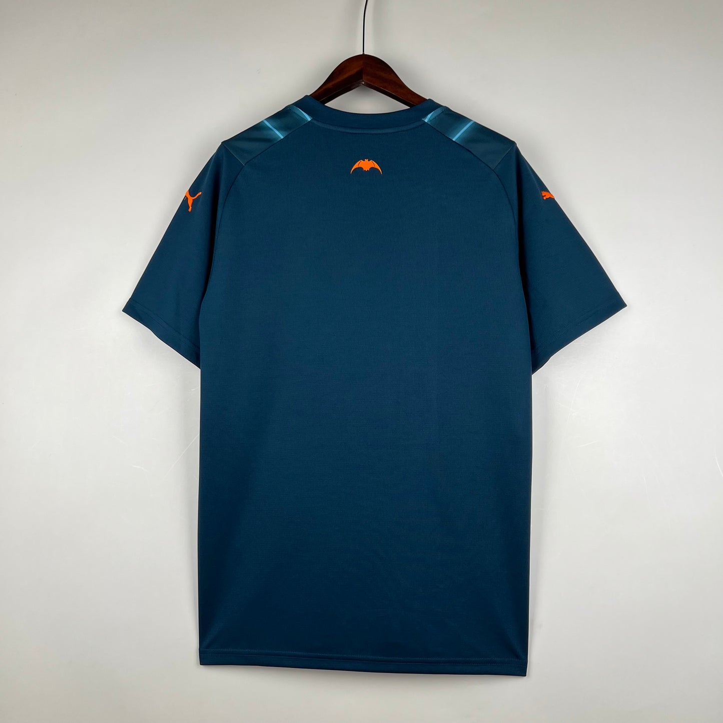Camiseta Versión Fan Valencia Visita 23/24