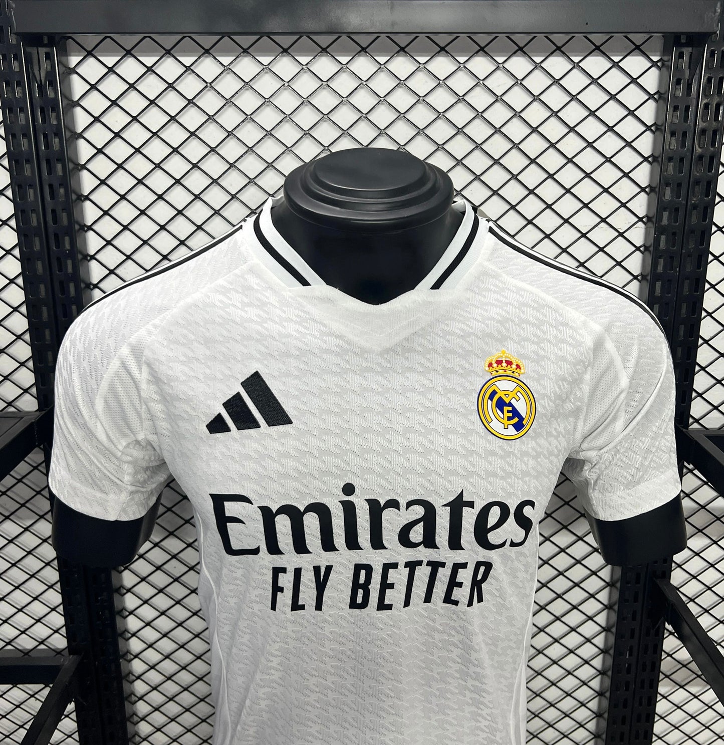 Kit Completo Versión Jugador Real Madrid Local 24/25