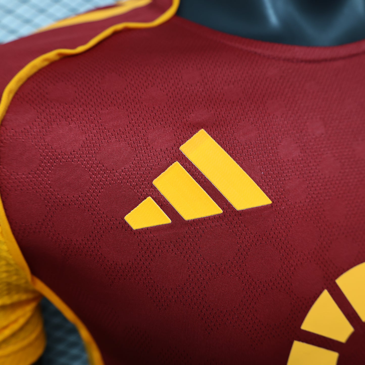 Camiseta Versión Jugador Roma Local 25/26