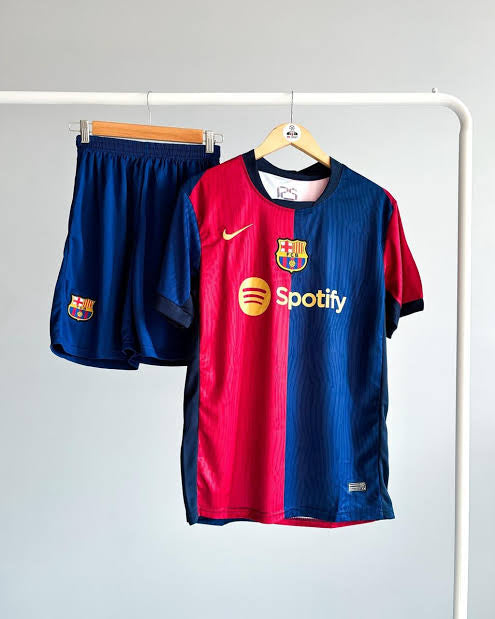 Kit completo Versión Jugador Barcelona Local 24/25