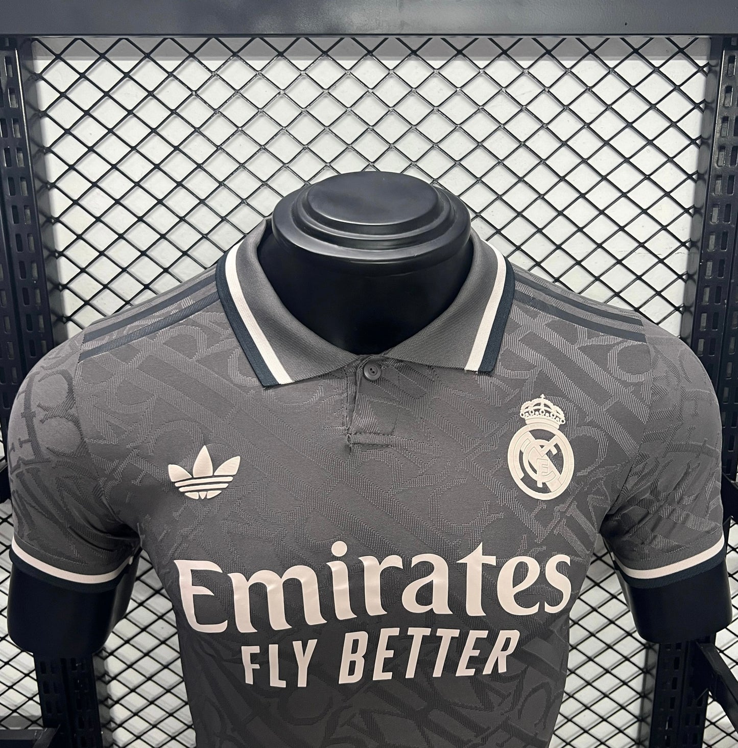 Kit Completo Versión Jugador Real Madrid Tercera 24/25