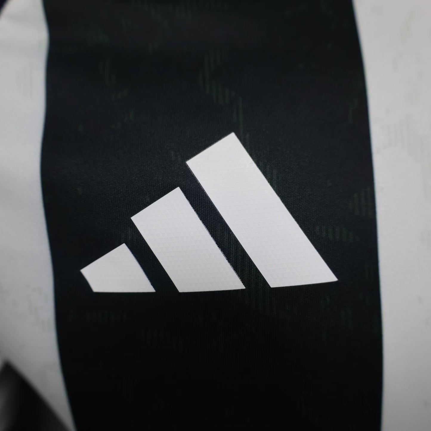 Kit completo Versión Jugador Juventus Local 24/25