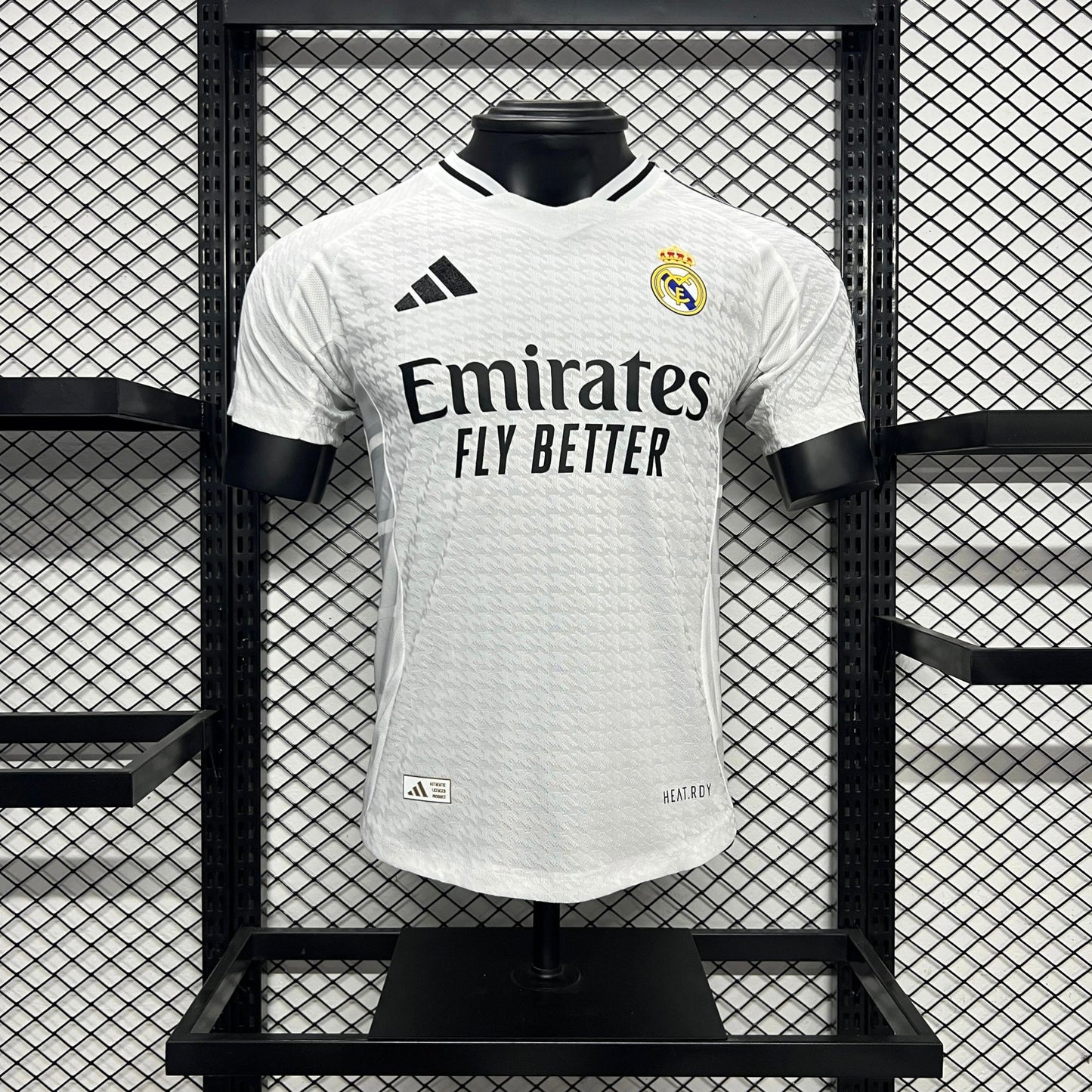 Kit completo Versión Jugador Real Madrid Local 24/25