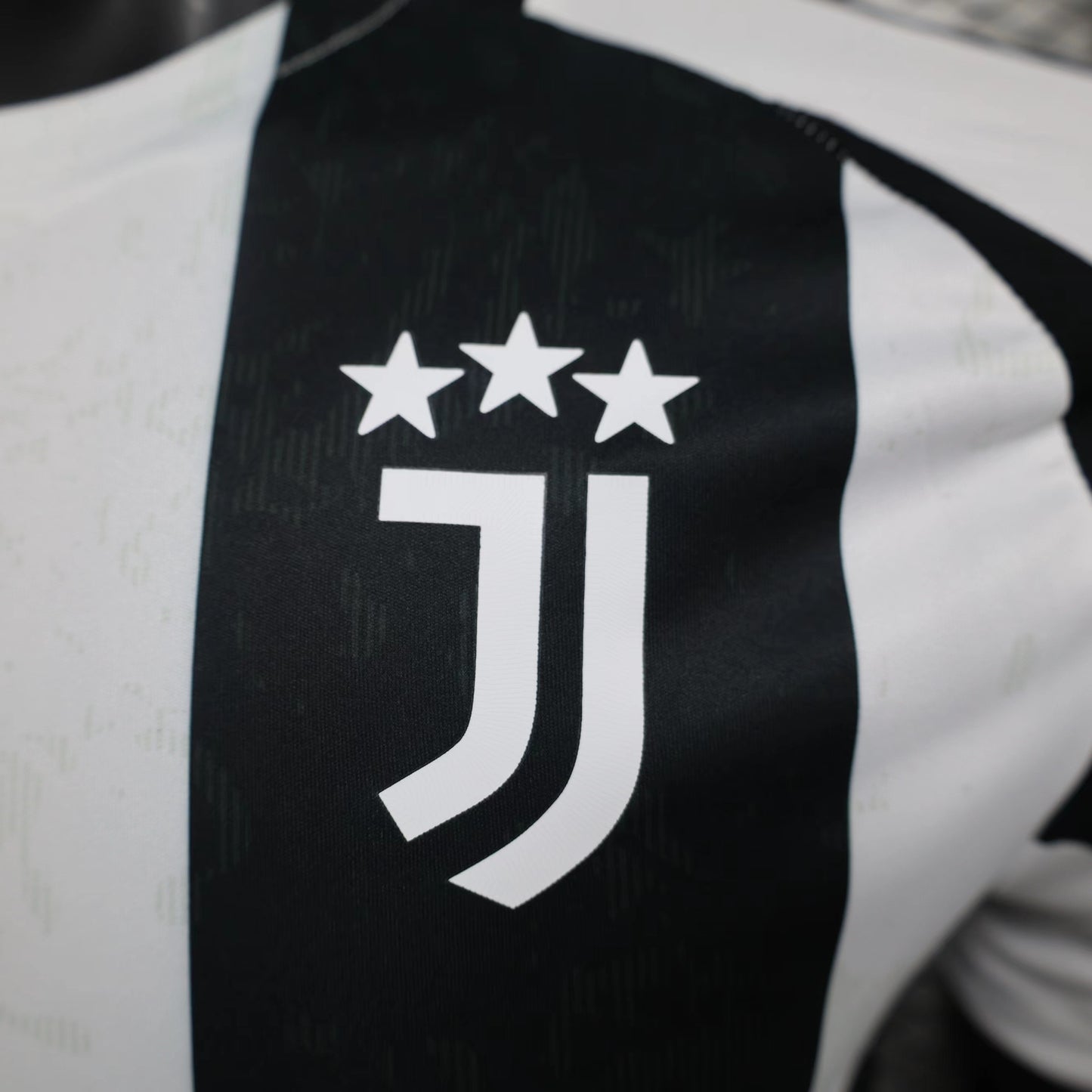 Kit completo Versión Jugador Juventus Local 24/25
