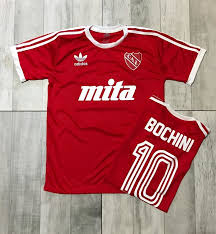 Camiseta independiente retro