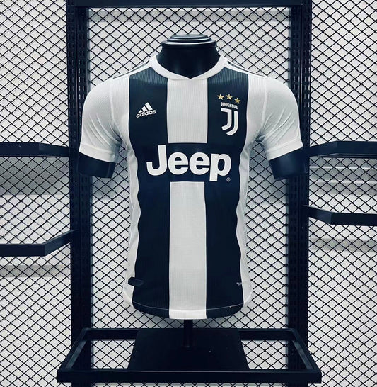 Camiseta Versión Jugador Juventus Local 18/19