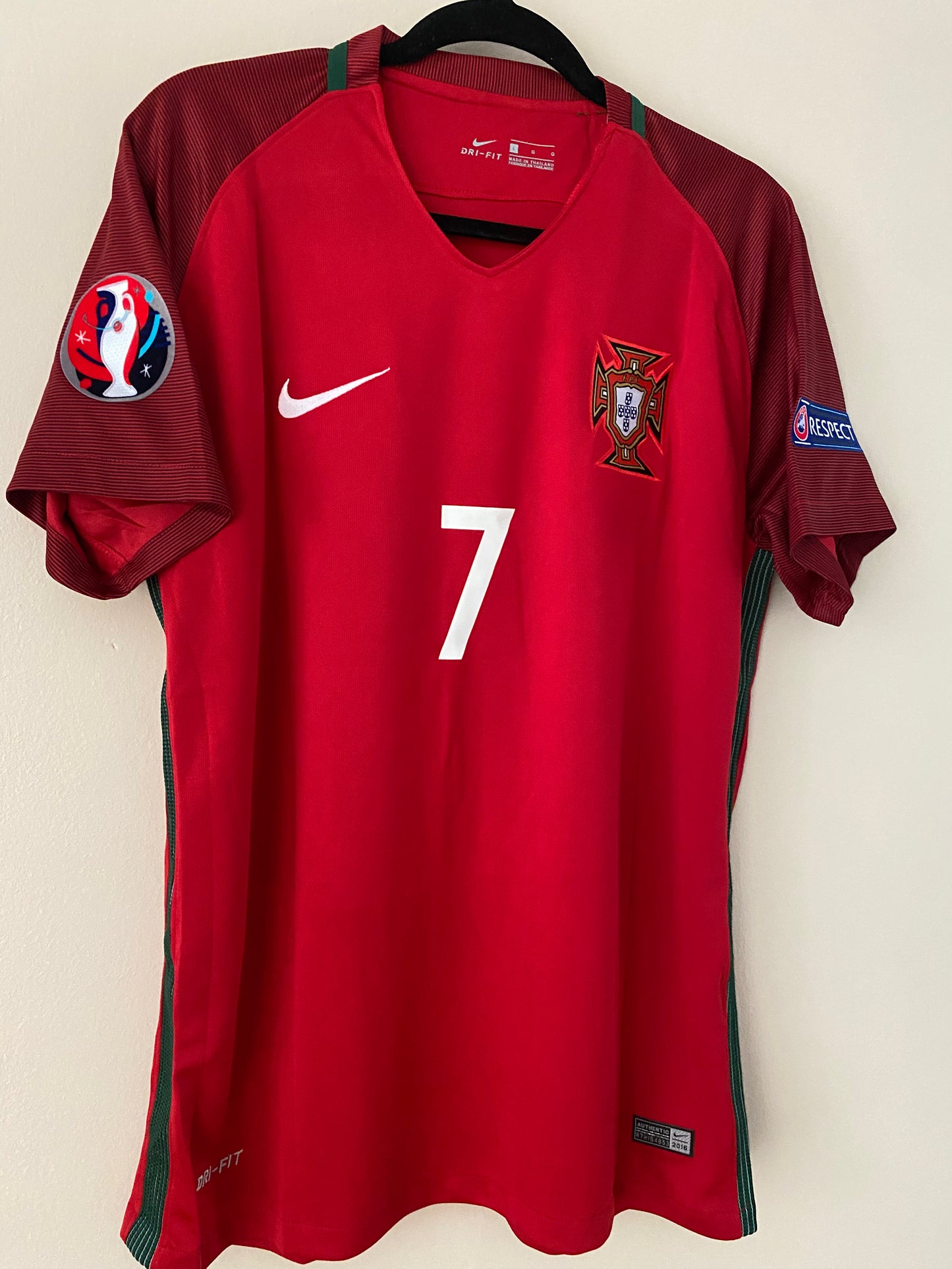 Camiseta Versión Jugador Portugal Final 2016